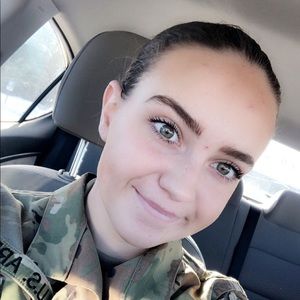 Meet your Posher, Kenna